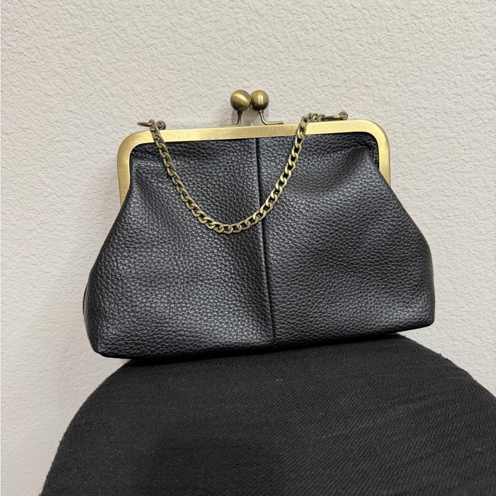 Vintage Black Clutch - Picture 2 of 3